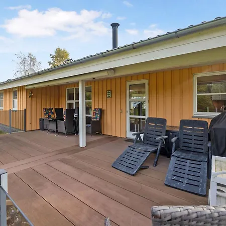 Tatil Evi Lovely New Near Forest And Town Hals